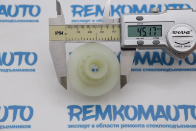 Шестерня привода электромотора стеклоподъёмника 772463