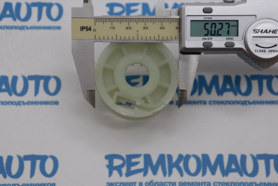 Ролик стеклоподъёмника (катушка стеклоподъемника) 770459