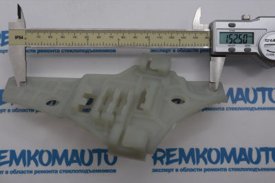 Направляющий держатель стеклоподъёмника (каретка стеклоподъемника) 776055