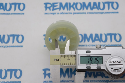 Ролик стеклоподъёмника (катушка стеклоподъемника) 771536