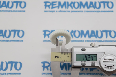 Шестерня люка крыши Honda Accord/Nissan Almera Tino 772260