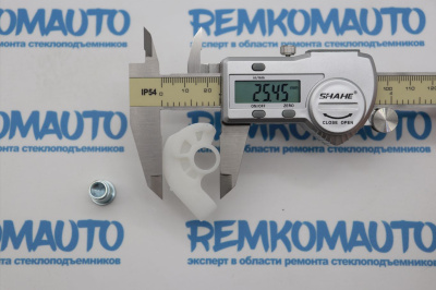 Обводной ролик стеклоподъёмника с клепкой 771135