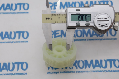 Ролик стеклоподъёмника (катушка стеклоподъемника) 770927