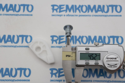 Обводной ролик стеклоподъёмника с клепкой 772283