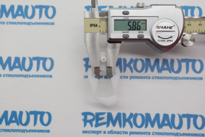 Фиксатор замка двери Mercedes Benz 771781