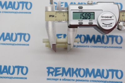 Фиксатор замка двери Volkswagen Caddy/Polo 4/Polo 5/Transporter T5/T6 772279