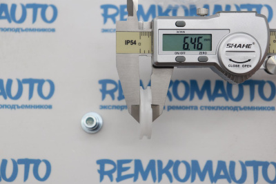 Обводной ролик стеклоподъёмника с клепкой 772494