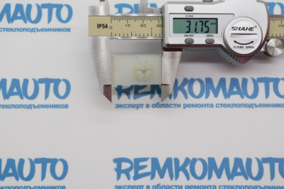 Фиксатор стекла стеклоподъёмника Ford Tourneo Custom (перед. лев./прав.) 772766