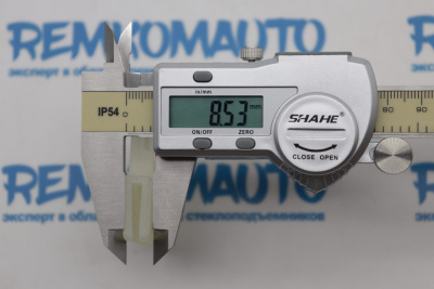 Держатель стекла (лопатка) стеклоподъёмника Nissan/Renault (ОЕМ: KR017442, 803202F00B) 771342