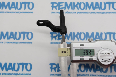 Фиксатор замка багажника Fiat Linea (лев./прав.) 772405