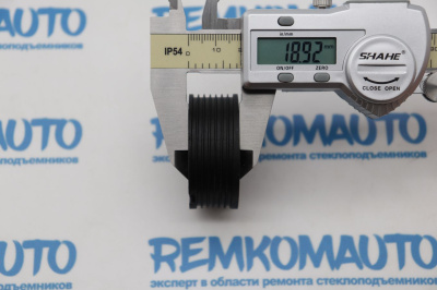 Ролик стеклоподъёмника (катушка стеклоподъемника) 771995